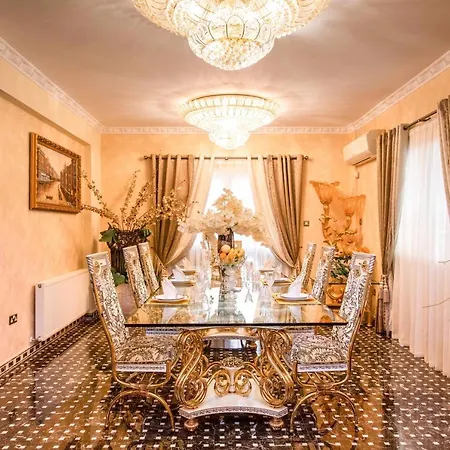 Luxury 4 Bedroom In Prime Location * Limassol