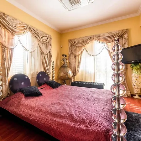 Вилла Luxury 4 Bedroom In Prime Location *