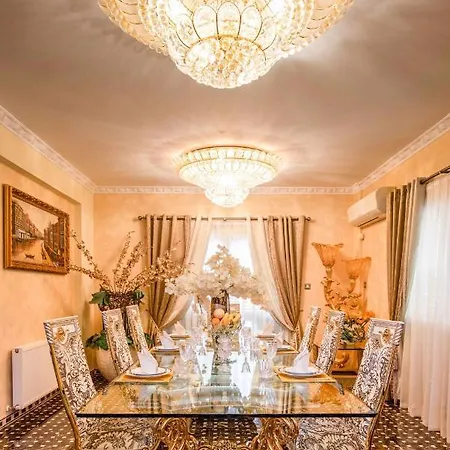 Вилла Luxury 4 Bedroom In Prime Location Лимасол